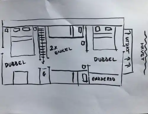 handritad planlösning övre planet